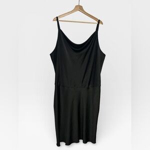 Ava & Viv Scoopneck Black Satin Cropped Nightgown 2X